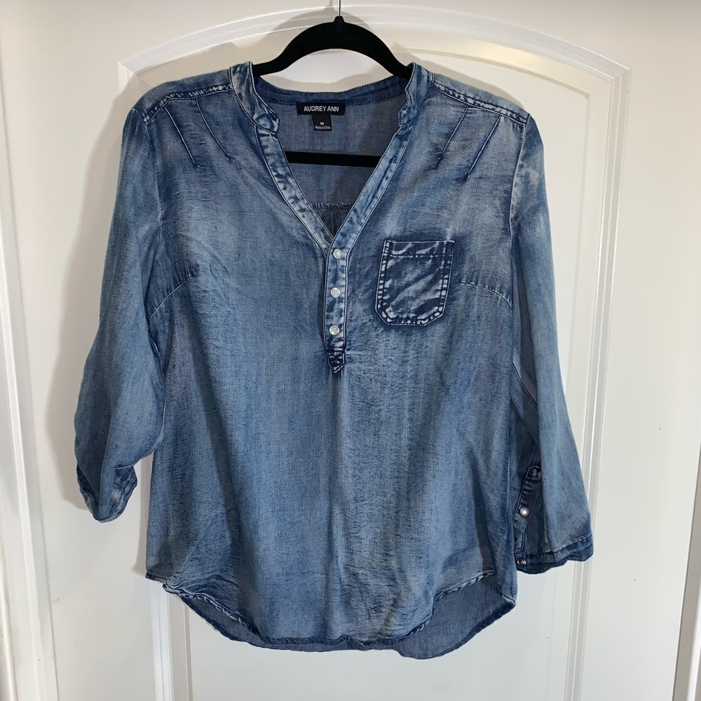 Women’s Audrey Ann jean top medium